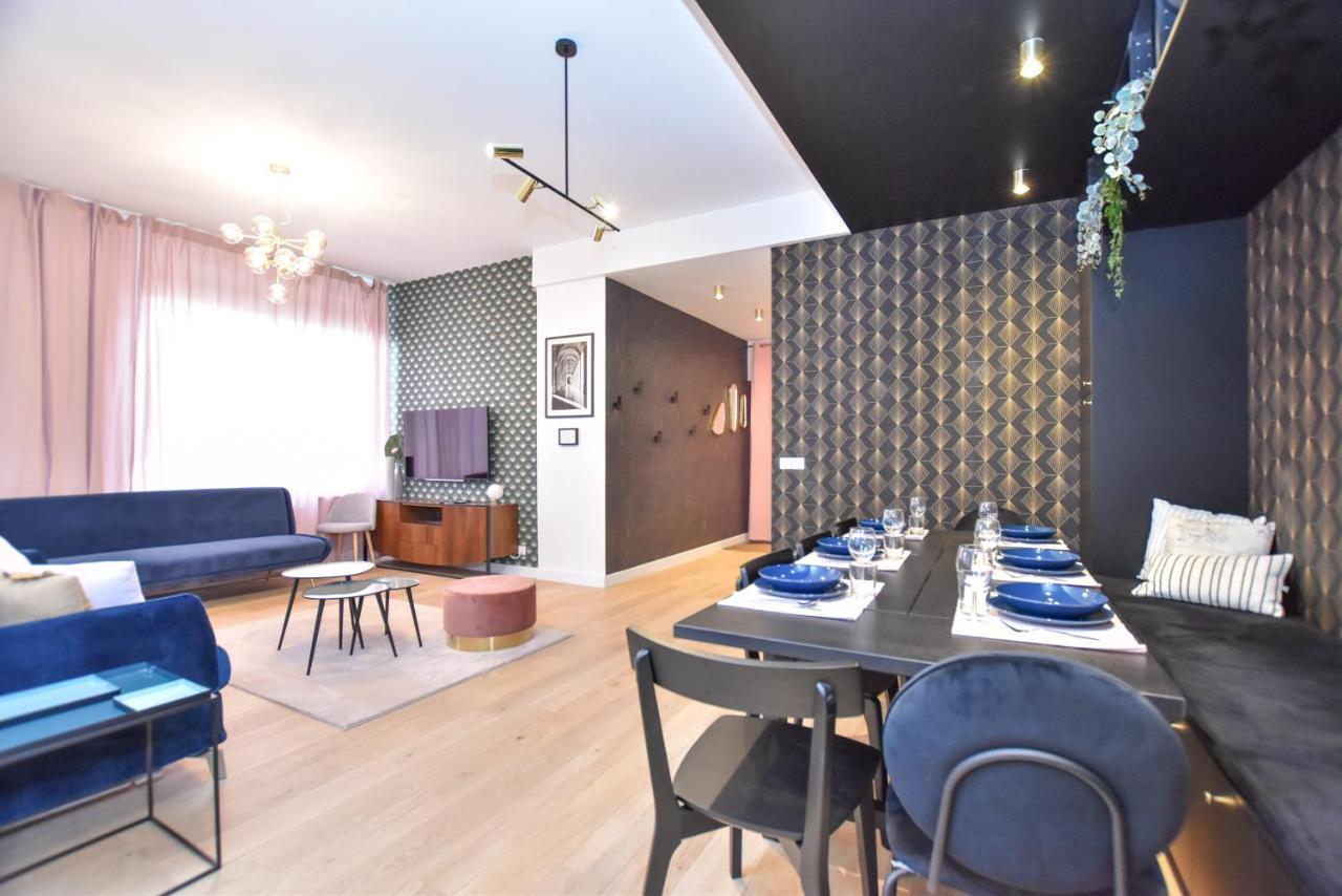 Canal Saint Martin - Amazing 12p/4br Apartment