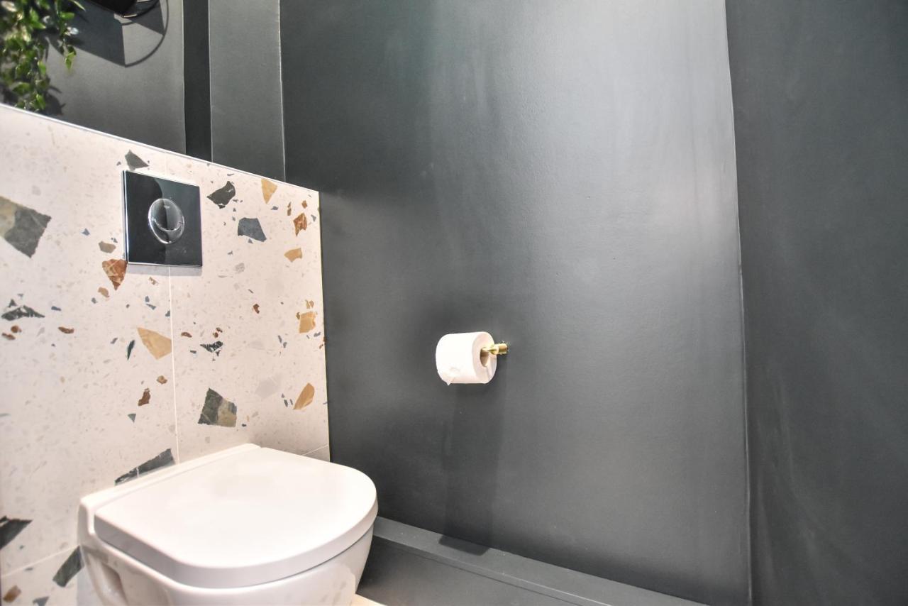 Canal Saint Martin - Amazing 12p/4br *