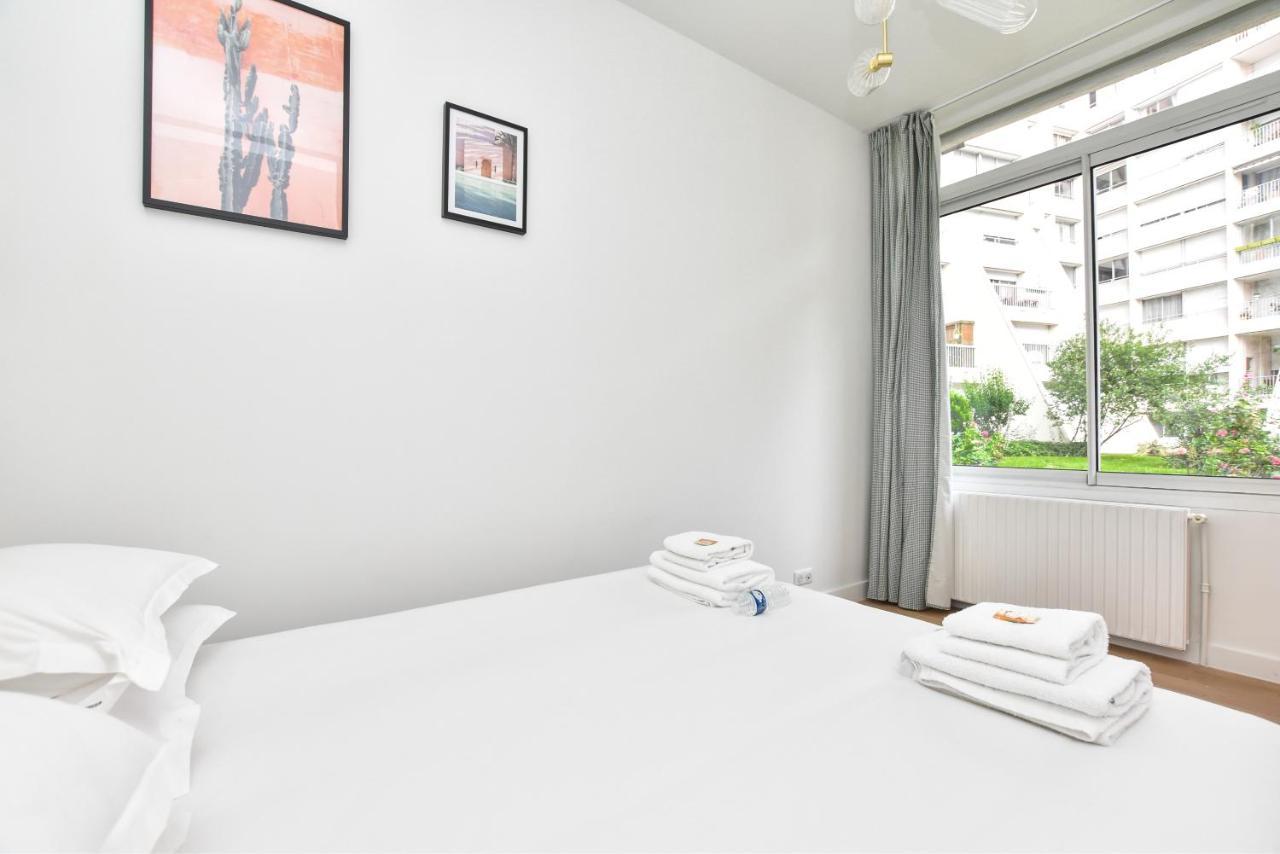 Canal Saint Martin - Amazing 12p/4br Paris